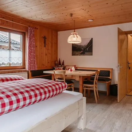 Bergbauernhof Pabulariu * Boden