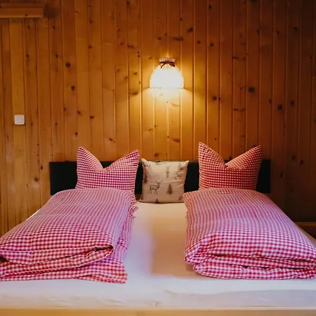 Farm stay Bergbauernhof Pabulariu Boden