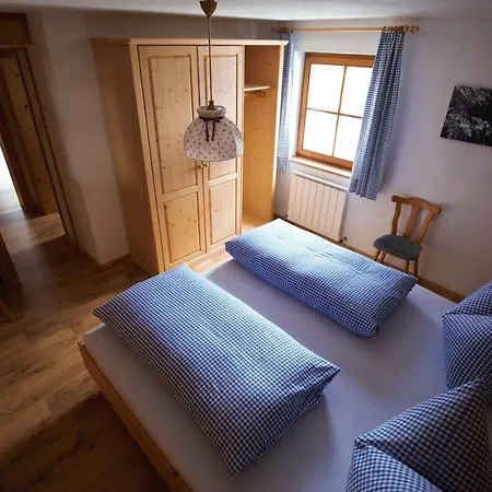 Bergbauernhof Pabulariu Farm stay Boden