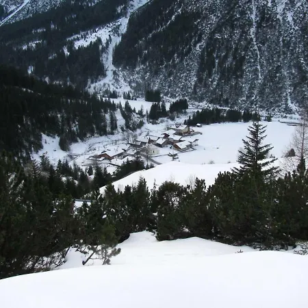 Bergbauernhof Pabulariu Farm stay Boden